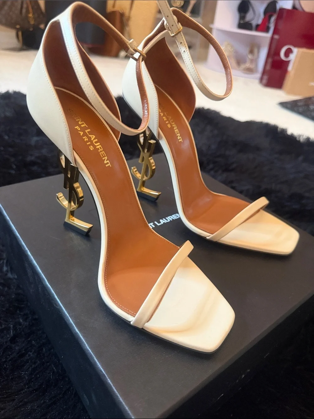 Saint Laurent  Logo Shoes - Picture 3 of 6